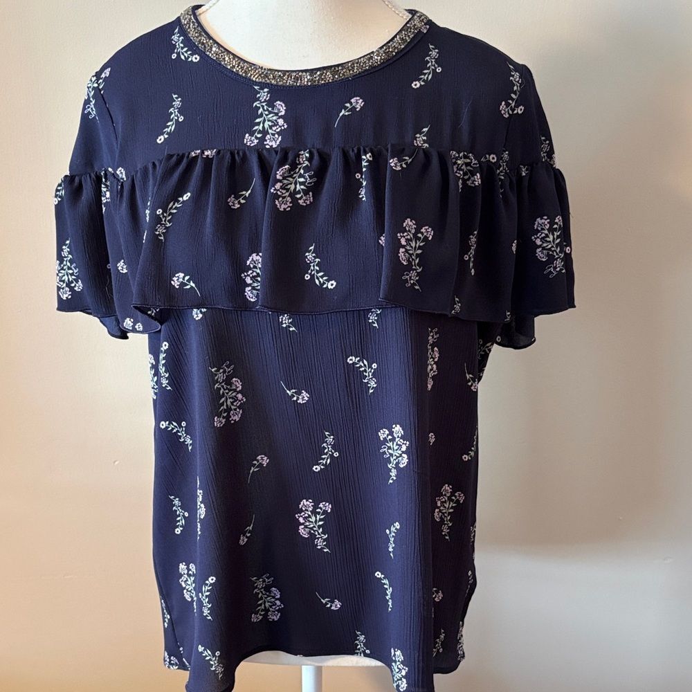 NWT Juicy Couture Floral Navy Ruffle Layer Short Sleeve Top Blouse. Size Medium